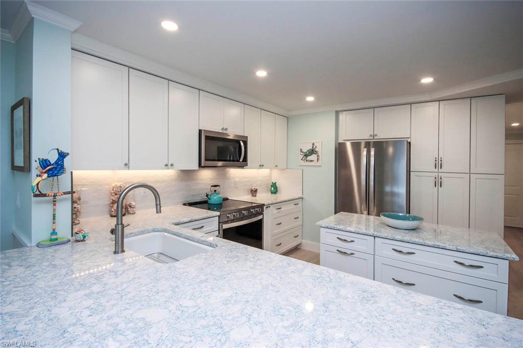 SANDDOLLAR CONDO - Residential