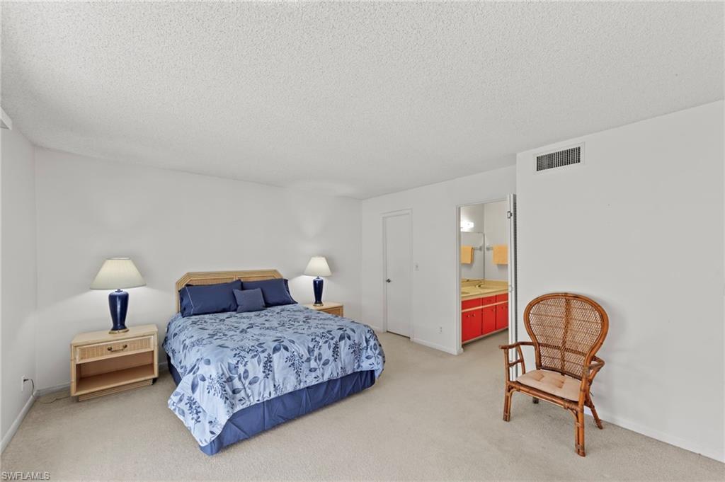 GLADES COUNTRY CLUB - Residential