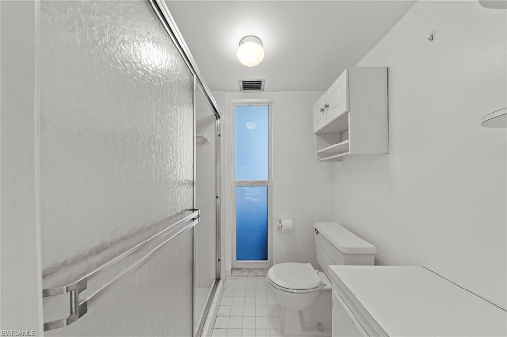 GLADES COUNTRY CLUB - Residential