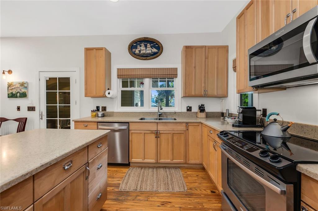 OLDE NAPLES - Residential