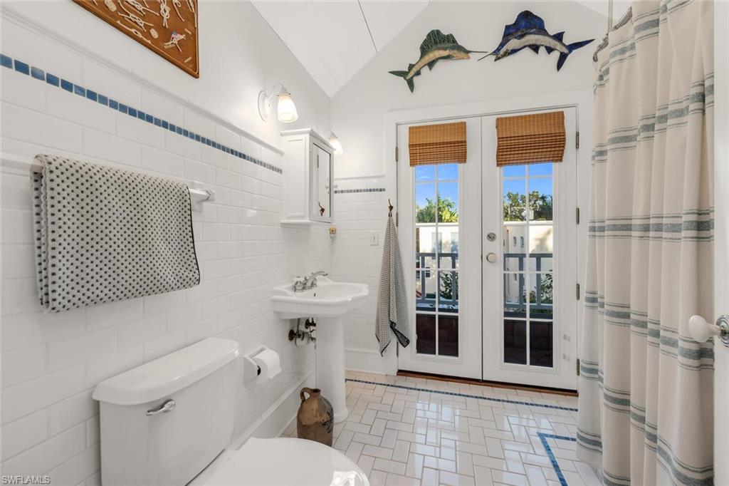 OLDE NAPLES - Residential