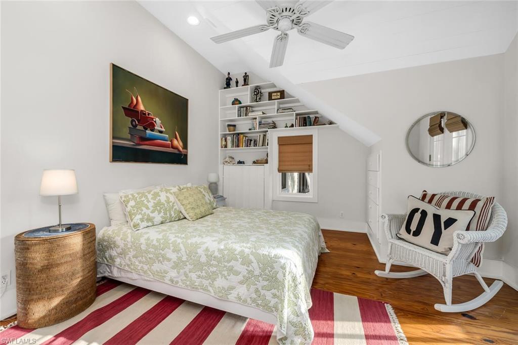 OLDE NAPLES - Residential