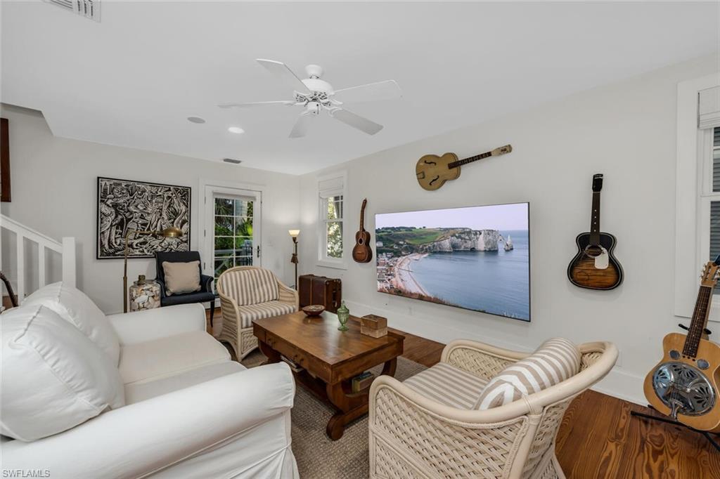 OLDE NAPLES - Residential