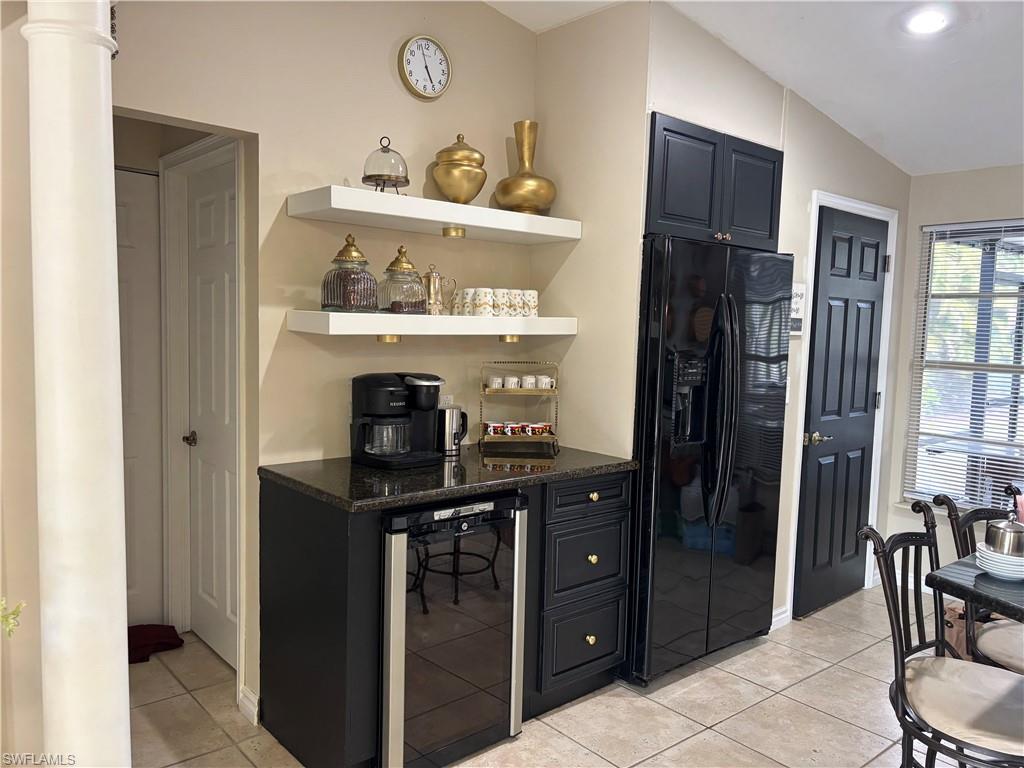 OAKES ESTATES - Residential Lease