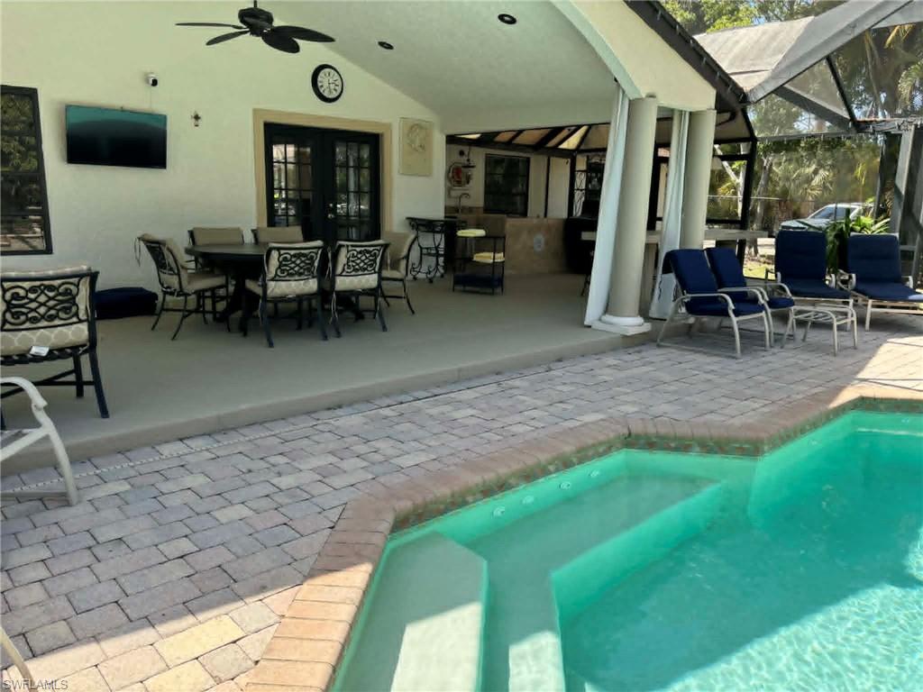 OAKES ESTATES - Residential Lease