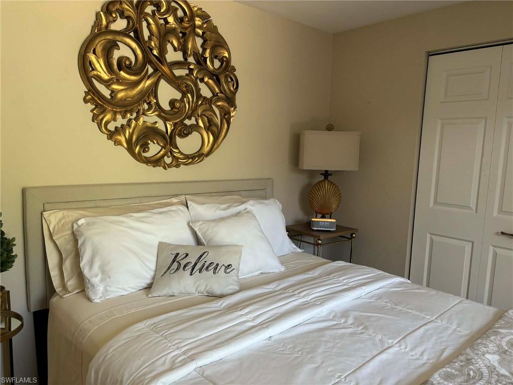 OAKES ESTATES - Residential Lease