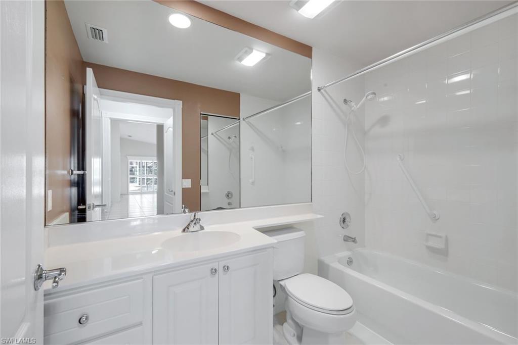 ISLAND WALK - Residential