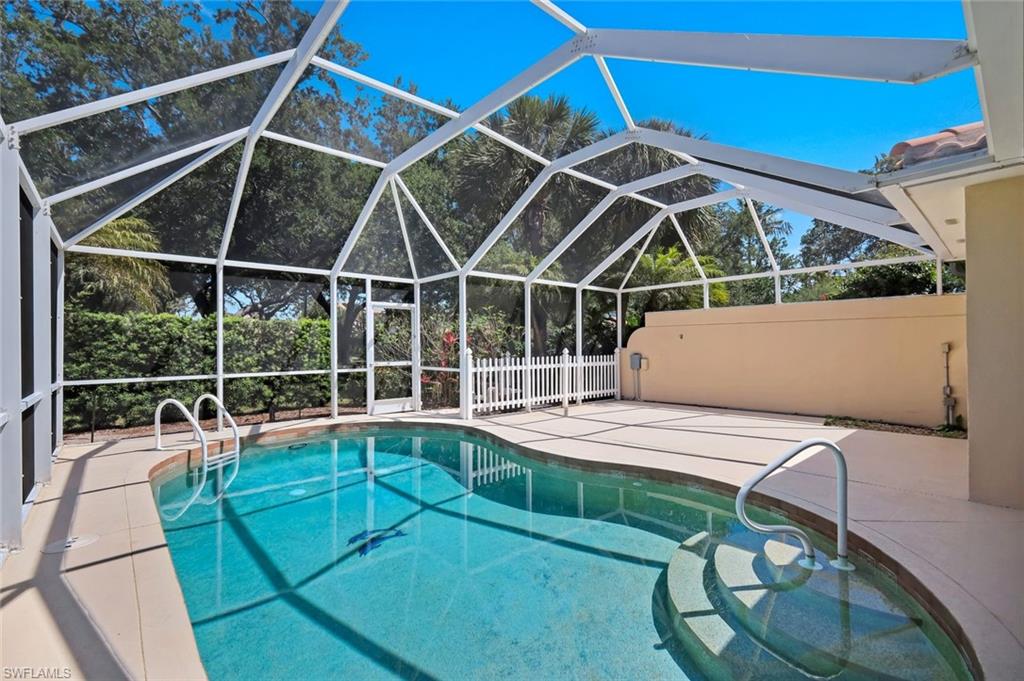 ISLAND WALK - Residential