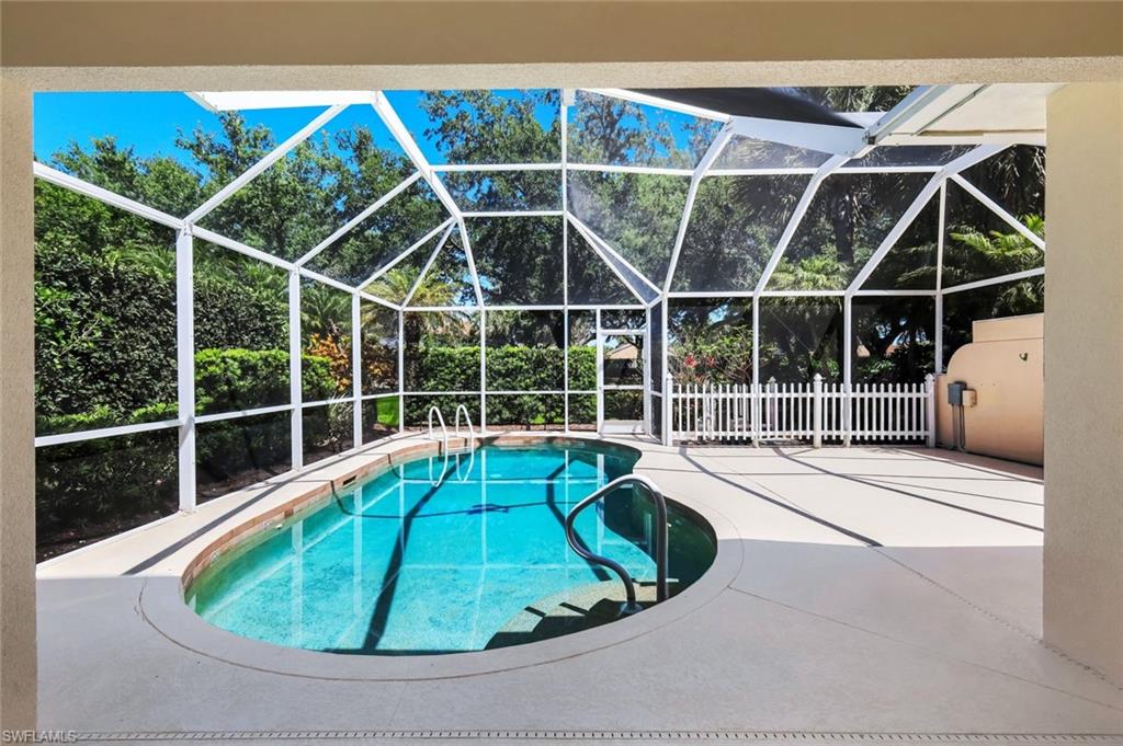 ISLAND WALK - Residential