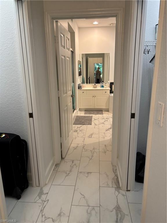 HIDDEN COVE - Residential Lease