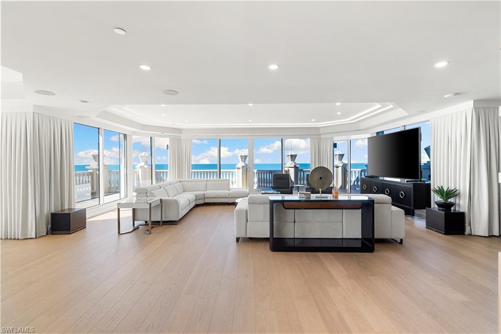 BRITTANY - Residential