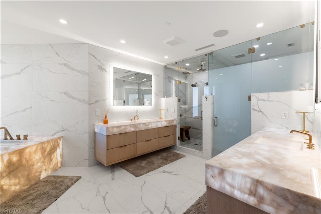 BRITTANY - Residential