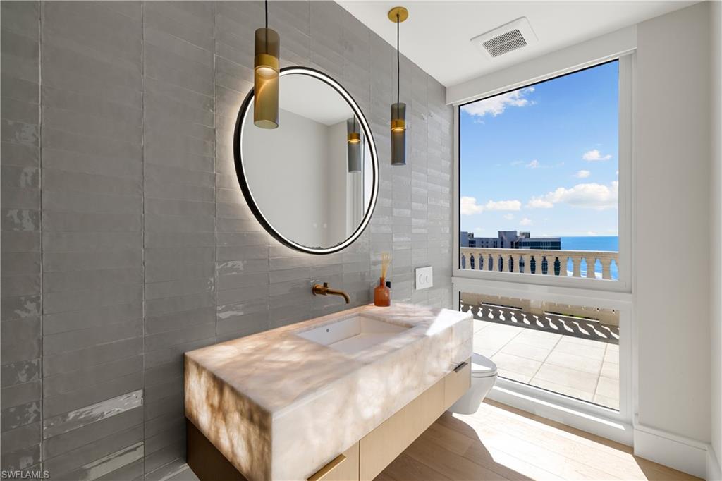 BRITTANY - Residential