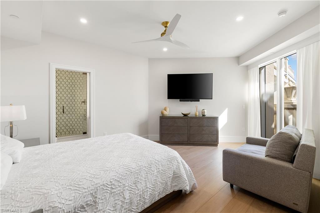 BRITTANY - Residential