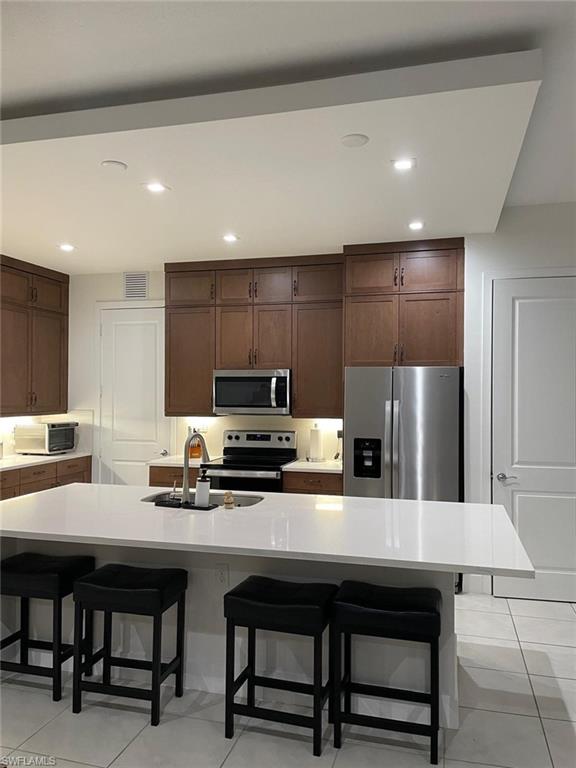 MAPLE RIDGE - Residential Lease