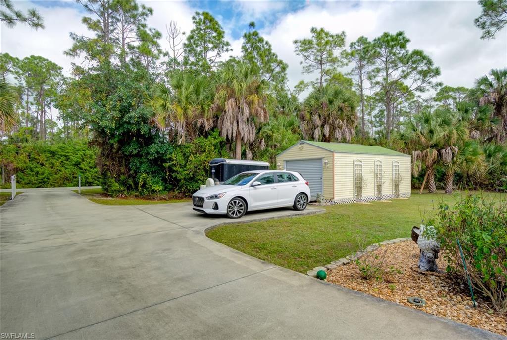 GOLDEN GATE ESTATES - Residential