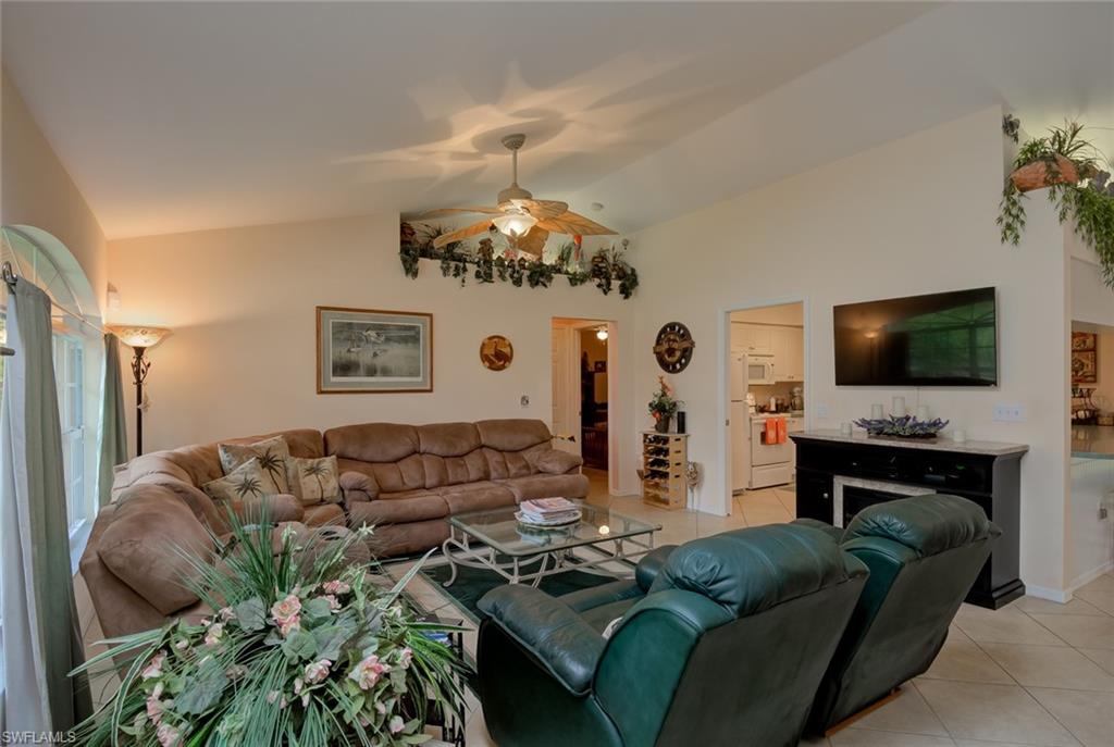 GOLDEN GATE ESTATES - Residential