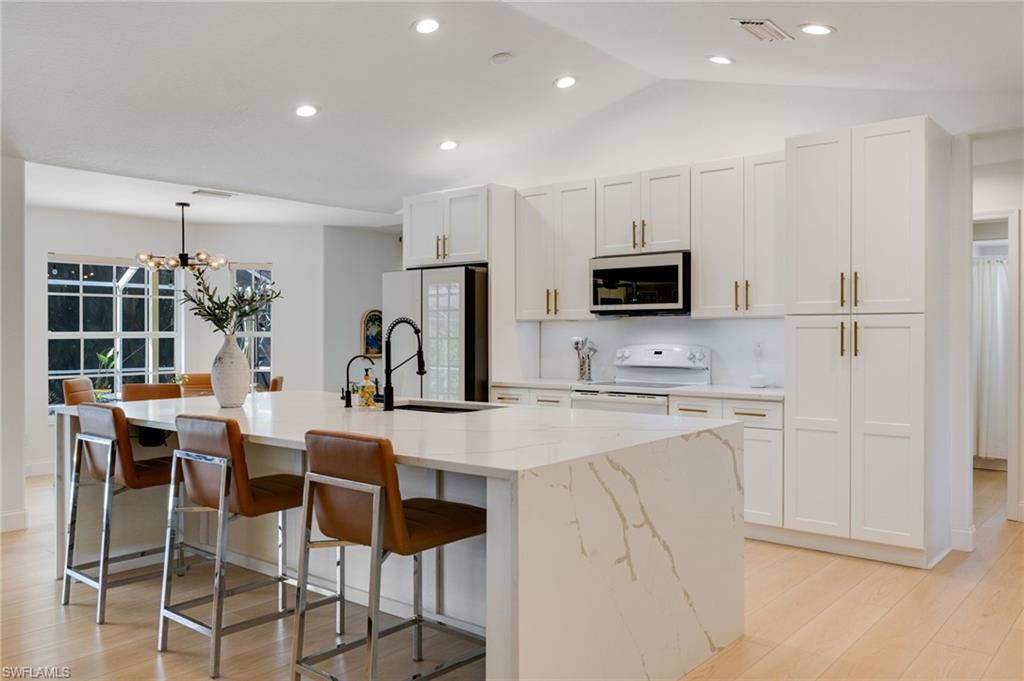 CALOOSA TRACE - Residential