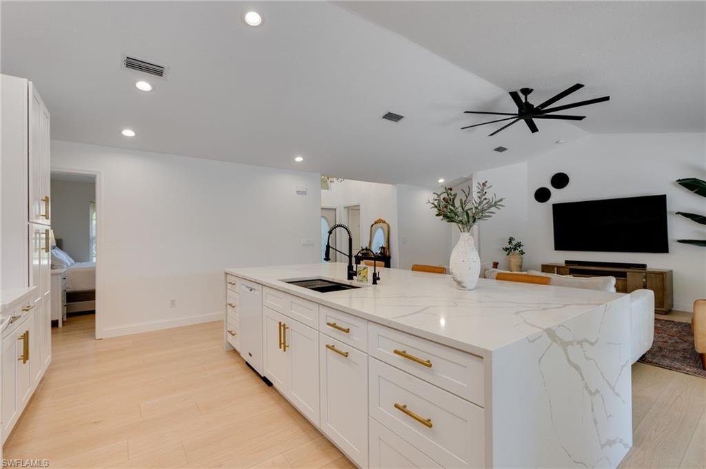 CALOOSA TRACE - Residential