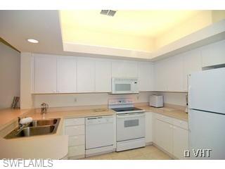 LIGHTHOUSE BAY - Residential