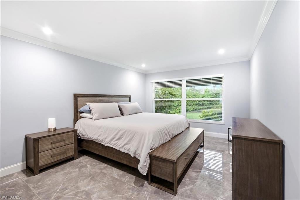 756 Reef Point CIR