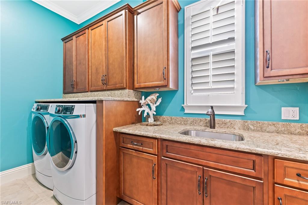 IMPERIAL SHORES - Residential