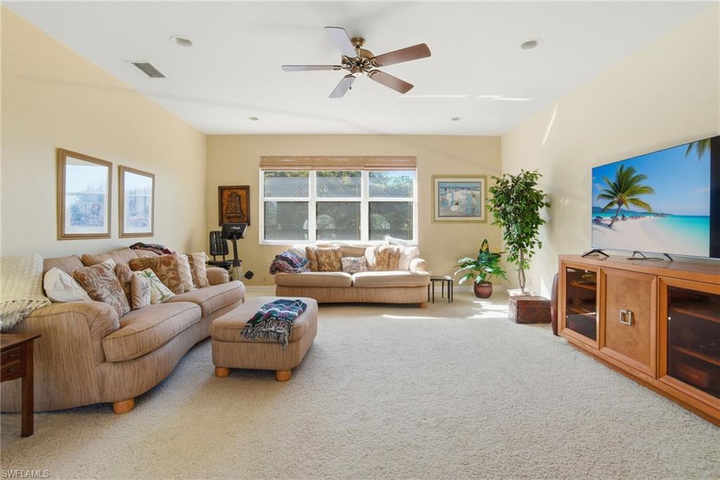 SATURNIA LAKES - Residential