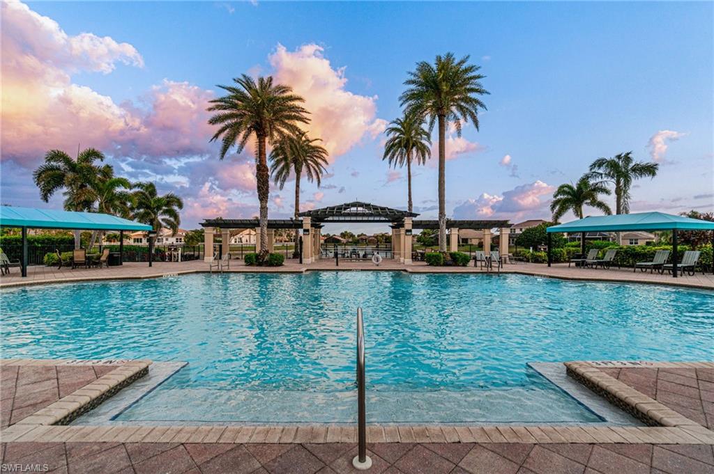 SATURNIA LAKES - Residential