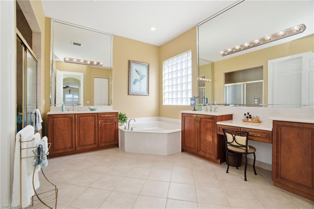 SATURNIA LAKES - Residential