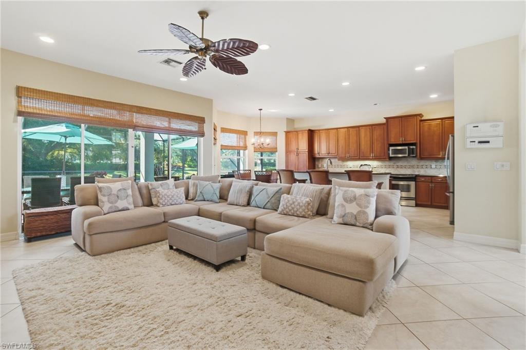 SATURNIA LAKES - Residential