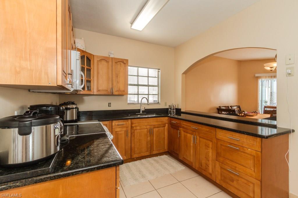 COURTYARDS AT GOLDEN GATE - Residential