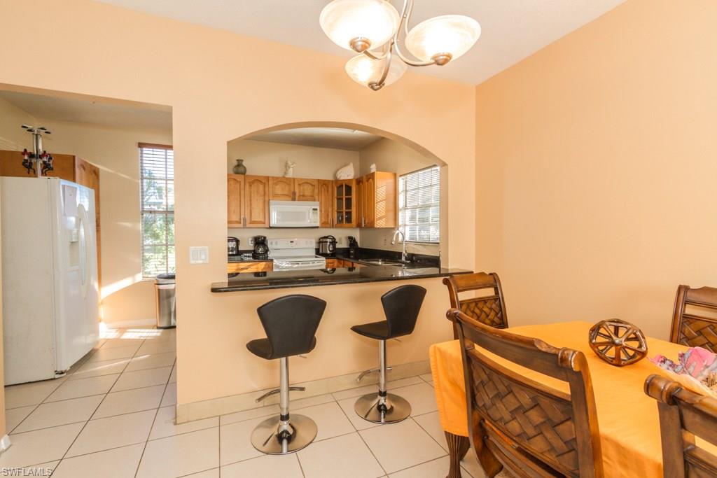 COURTYARDS AT GOLDEN GATE - Residential