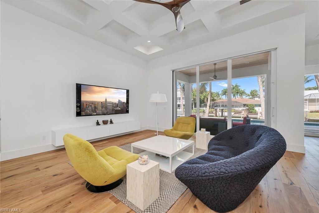 ROYAL HARBOR - Residential