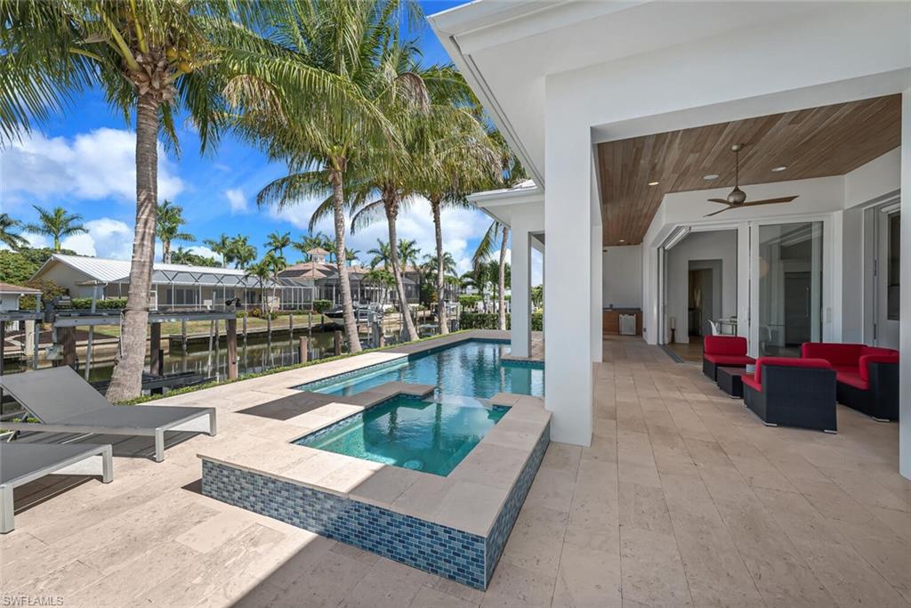 ROYAL HARBOR - Residential