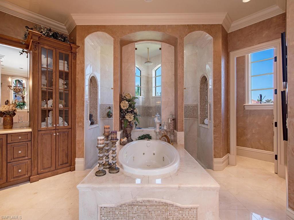 MARCO BEACH - Residential