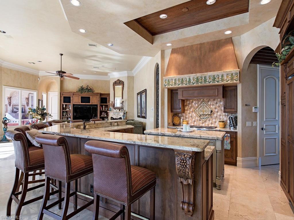 MARCO BEACH - Residential