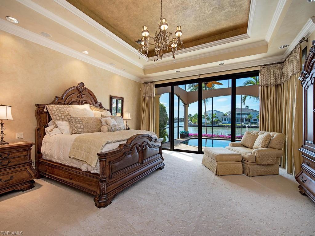 MARCO BEACH - Residential