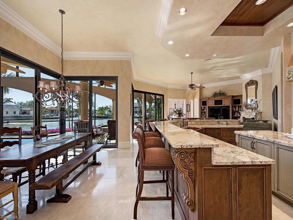 MARCO BEACH - Residential