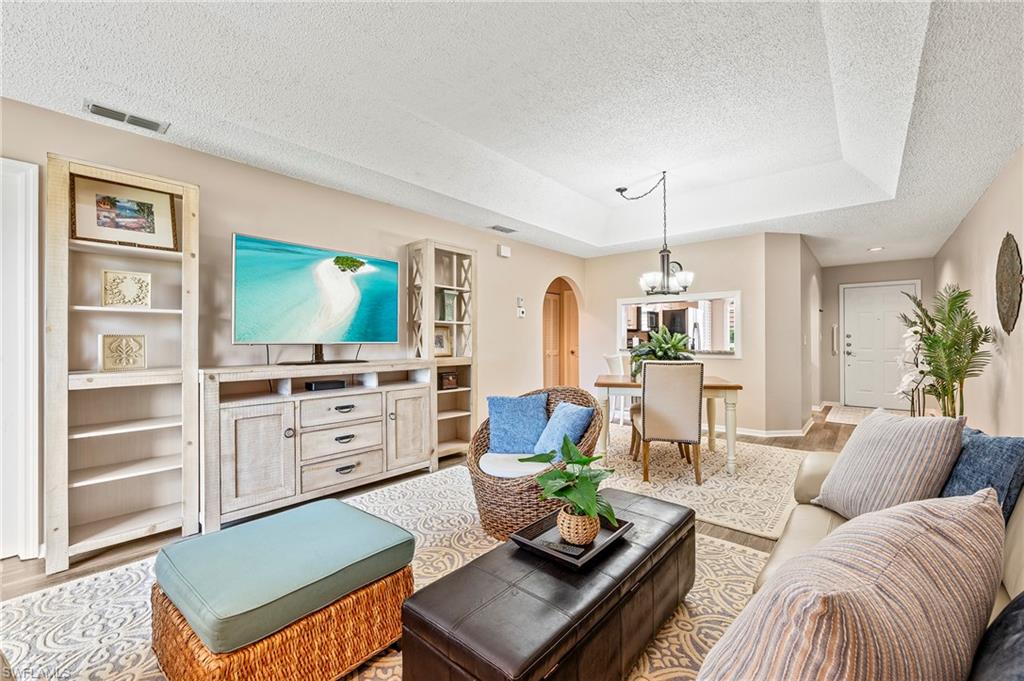 COLONIES - Residential