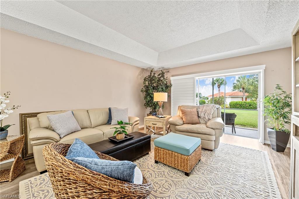 COLONIES - Residential