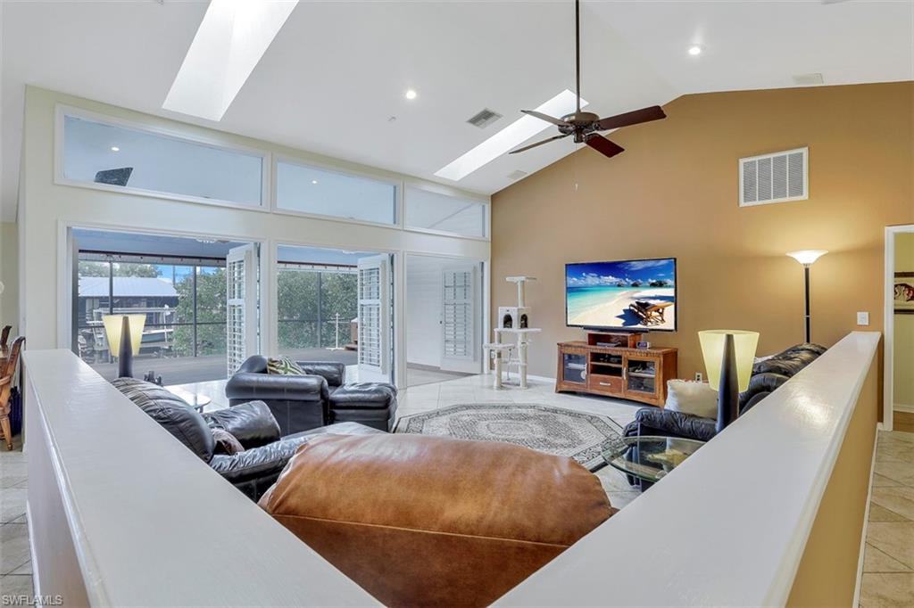 DEMERE LANDING - Residential