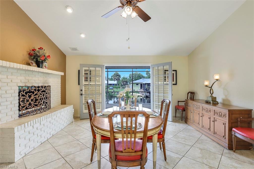 DEMERE LANDING - Residential