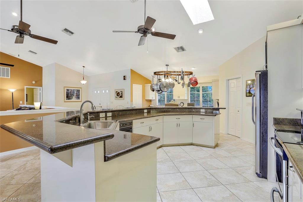 DEMERE LANDING - Residential