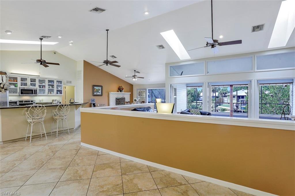 DEMERE LANDING - Residential