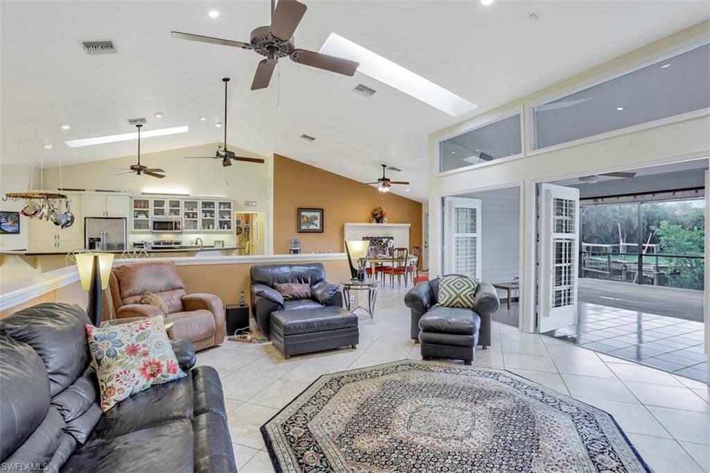 DEMERE LANDING - Residential