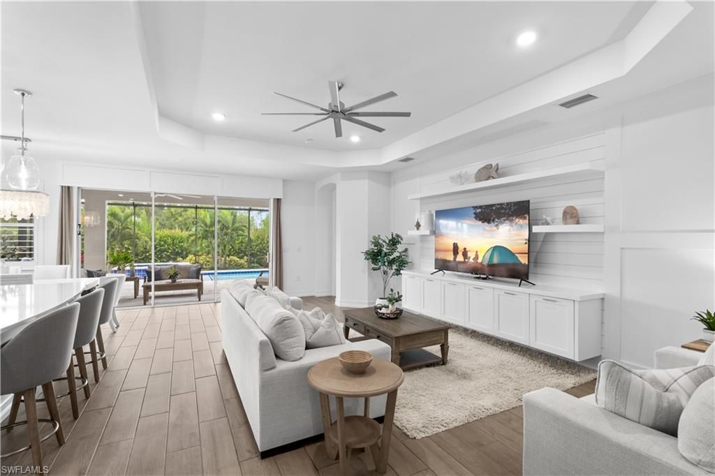 Photo of 28013 Seasons Tide AVE, BONITA SPRINGS, FL 34135 (MLS # 225073842)