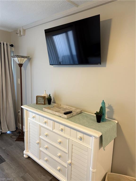 KEEL CLUB - Residential Lease