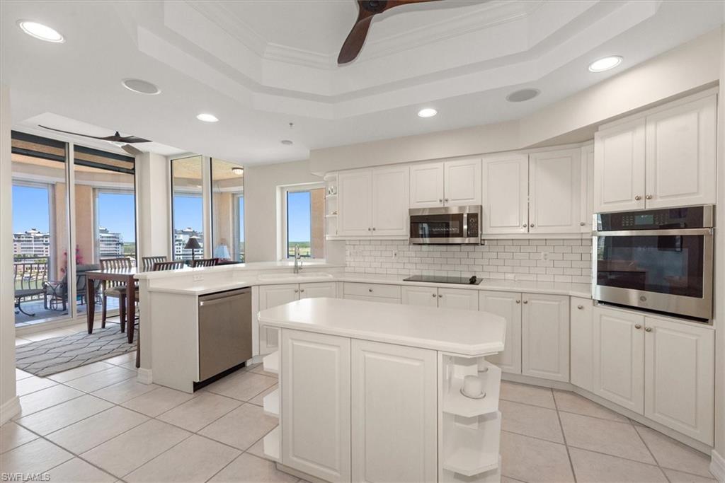 PELICAN ISLE - Residential