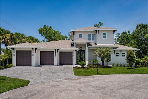 2854 Coach House WAY NAPLES FL 34105