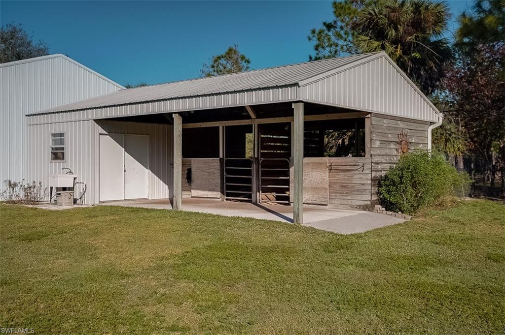 GOLDEN GATE ESTATES - Residential